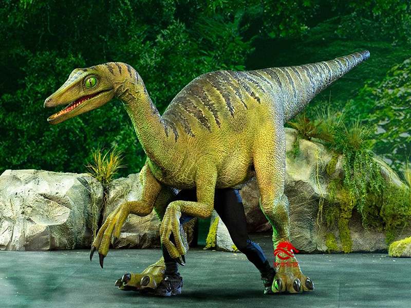 大型恐龍模型傷齒龍Troodon制作(圖1)